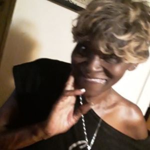 Meet your Posher, Debbie